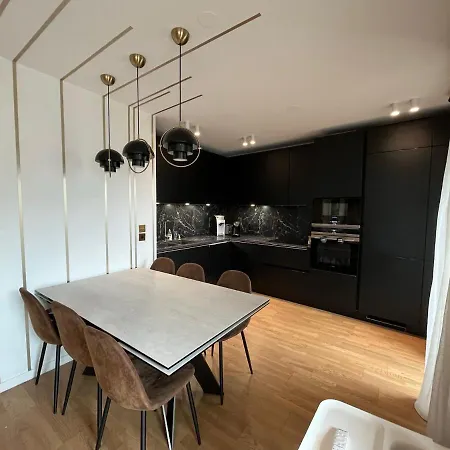 Luxueux Climatise Avec Terrasse, 6 Couchages - 17eme Arrondissement De Paris Clichy